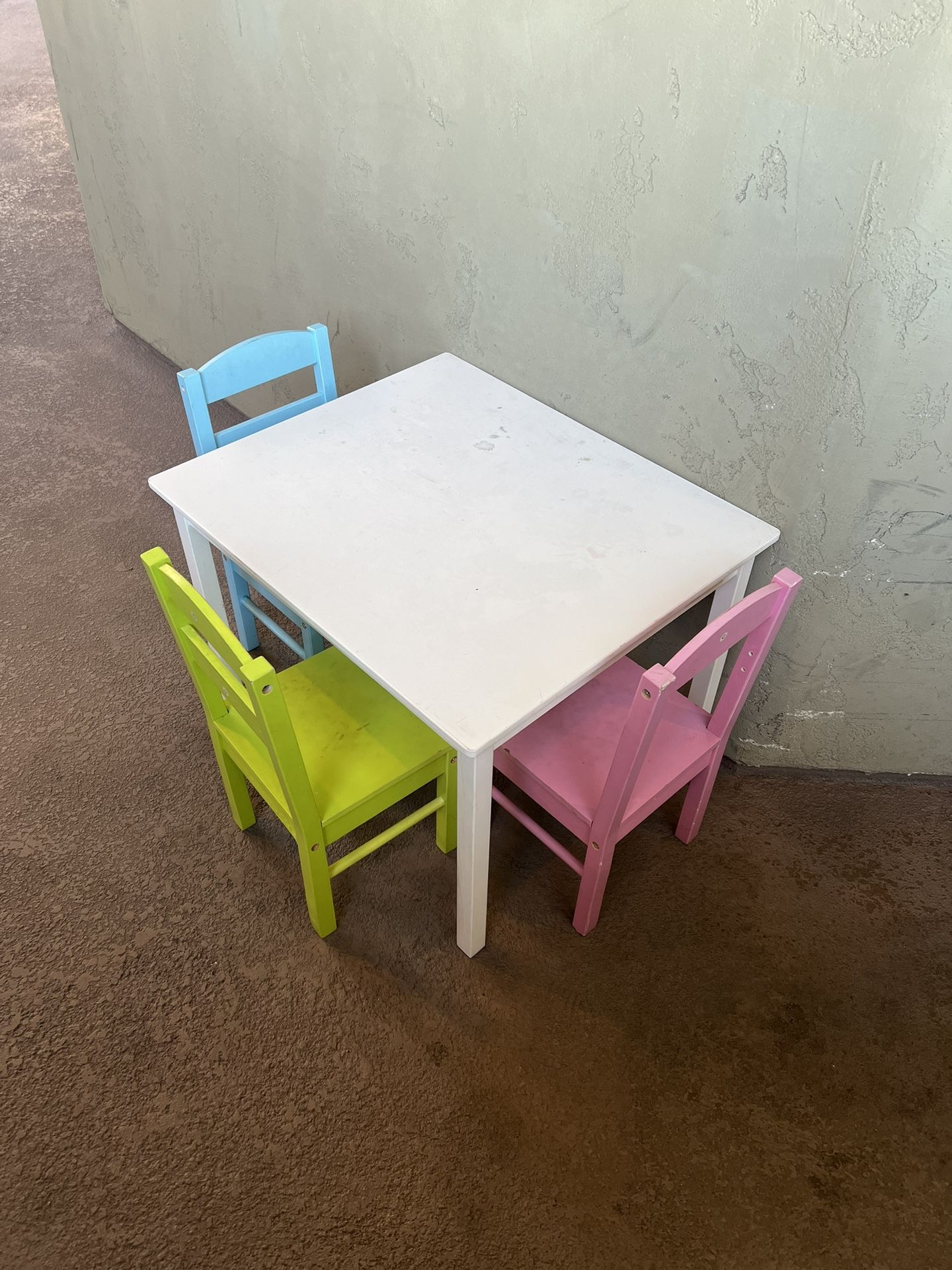 Kids Wooden Table And Chairs