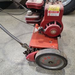 Lawnmower 