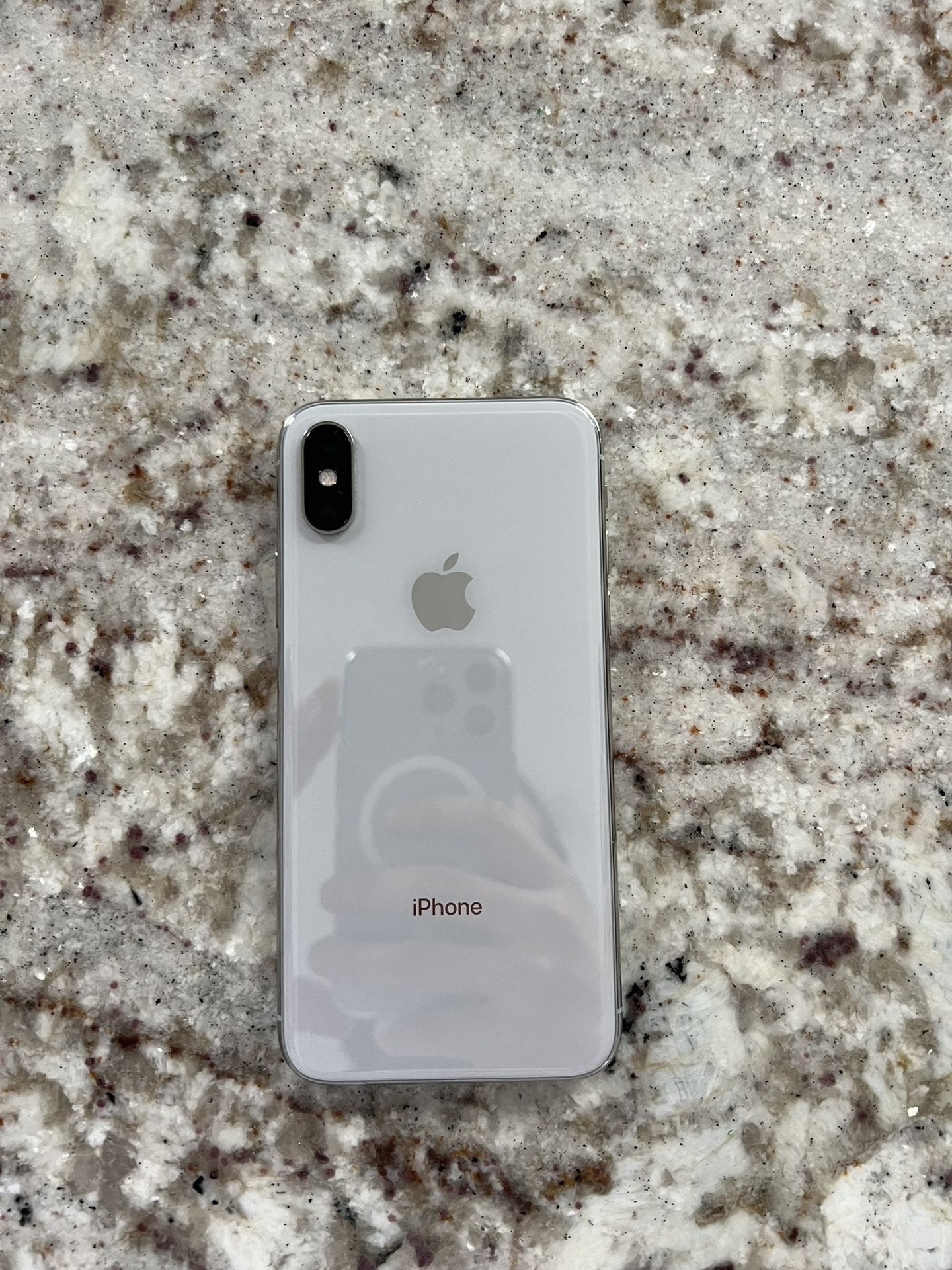 iPhone X