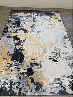 Gold tone 6x9 area rug new