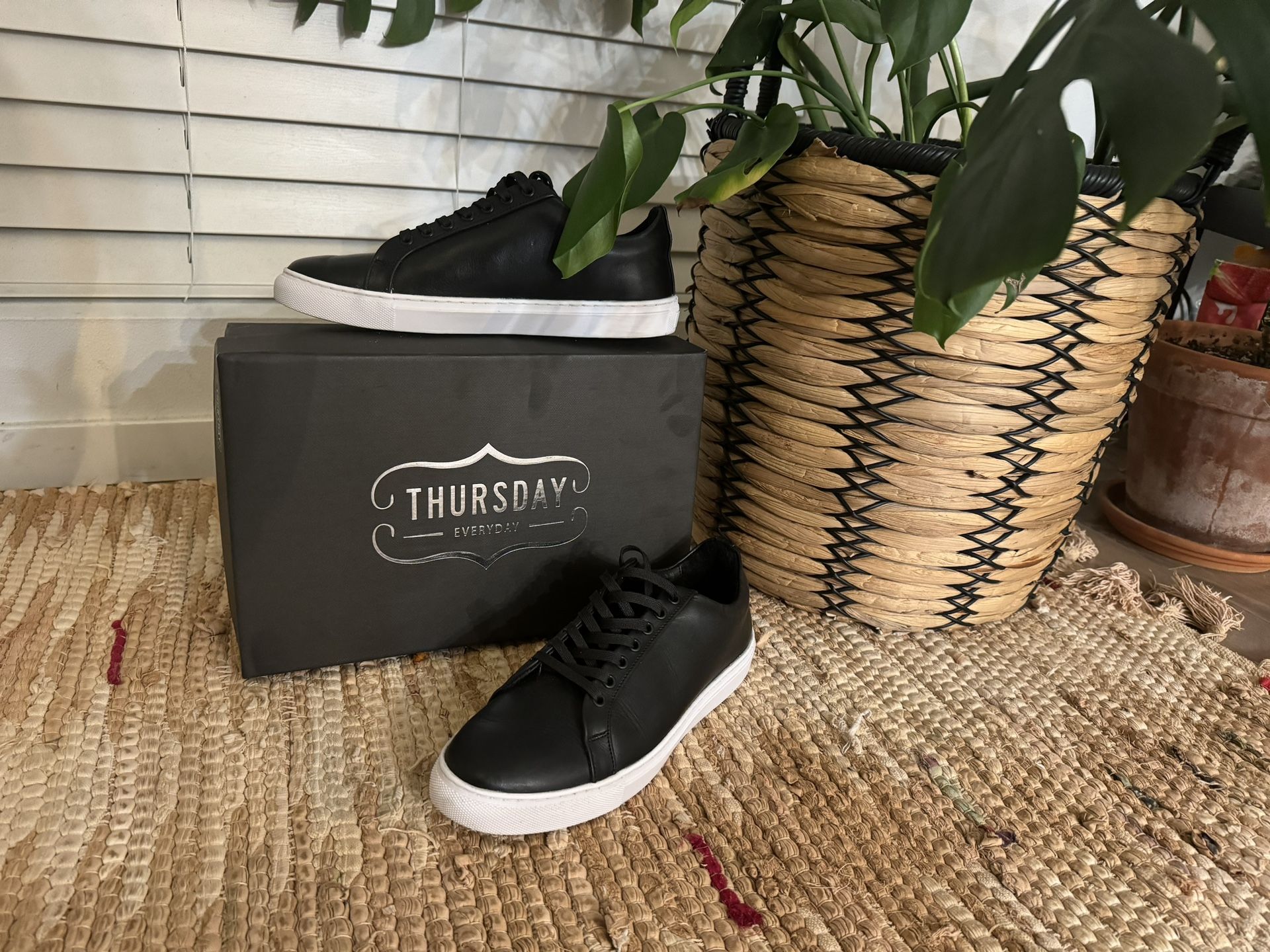 Thursday Boots Women's Premier Low Top