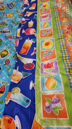 Indoor/Outdoor Plastic Tablecloths
