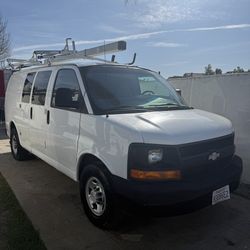 2008 Cheverolet Express 2500 Cargo Van