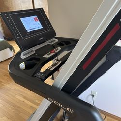 Treadmill 