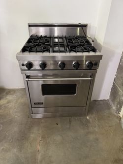 Viking Professional 30” Gas Range – 4 Burner + Griddle – Excellent Condition