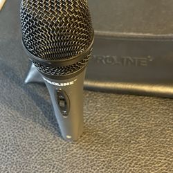 2 NEW Pro Line Microphones $80