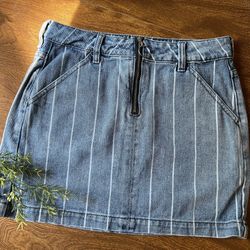 Pacsun Strip zip up Denim Skirt Size 26