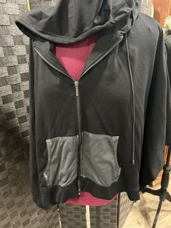 Cape / Hoodie Sweater 