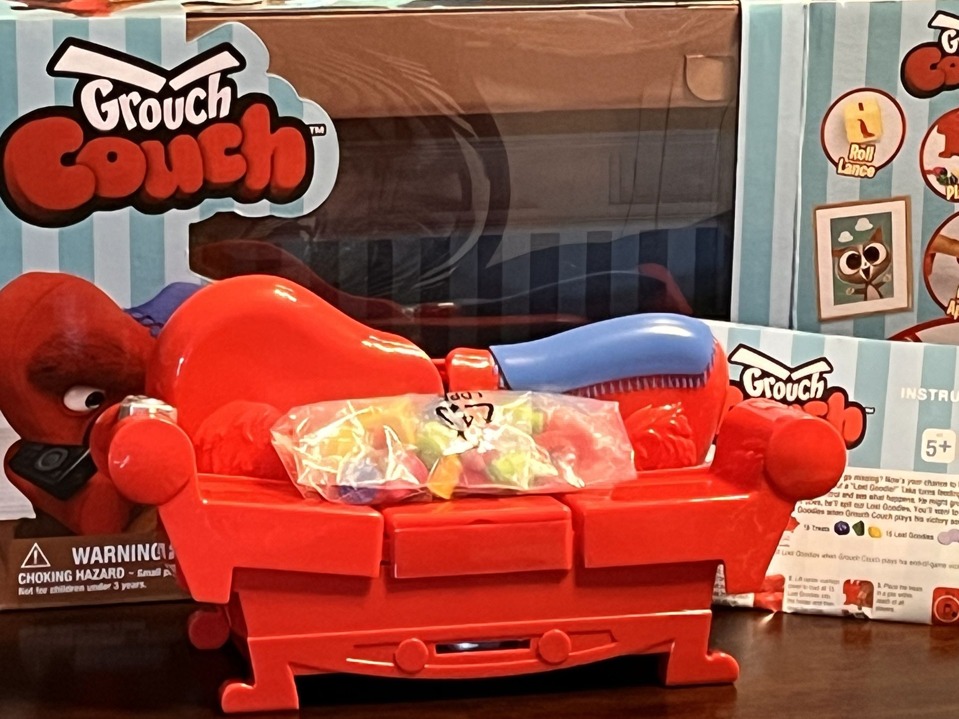 Grouch Couch Game