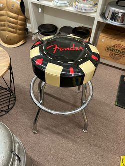 Fender Guitar Poker Chip Stool