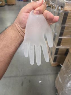 Gloves Vinyl only sold by the pallet