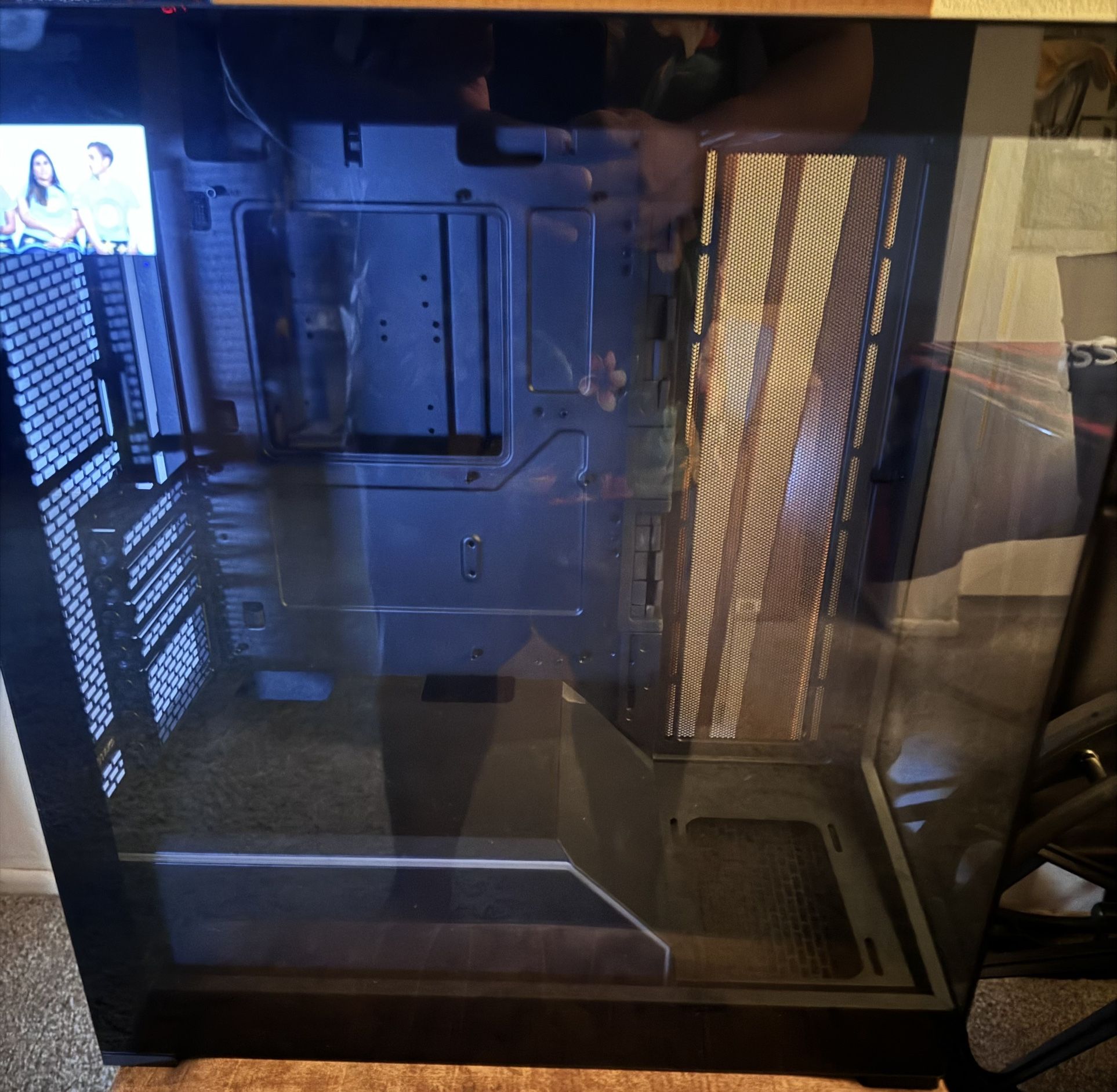 Phanteks NV5 Case