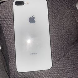 iPhone 8 Plus 