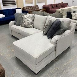 Dellara 2-Piece Sectional with Right or Left-Arm Facing Chaise🚨Finance&Delivery Available