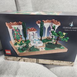 LEGO FOUNTAIN GARDEN SET #10359