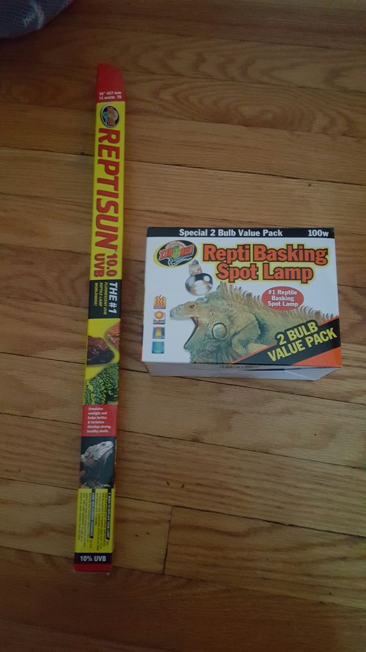 Zoo med Reptisun 10.0 T8 and 2 basking bulb 100w