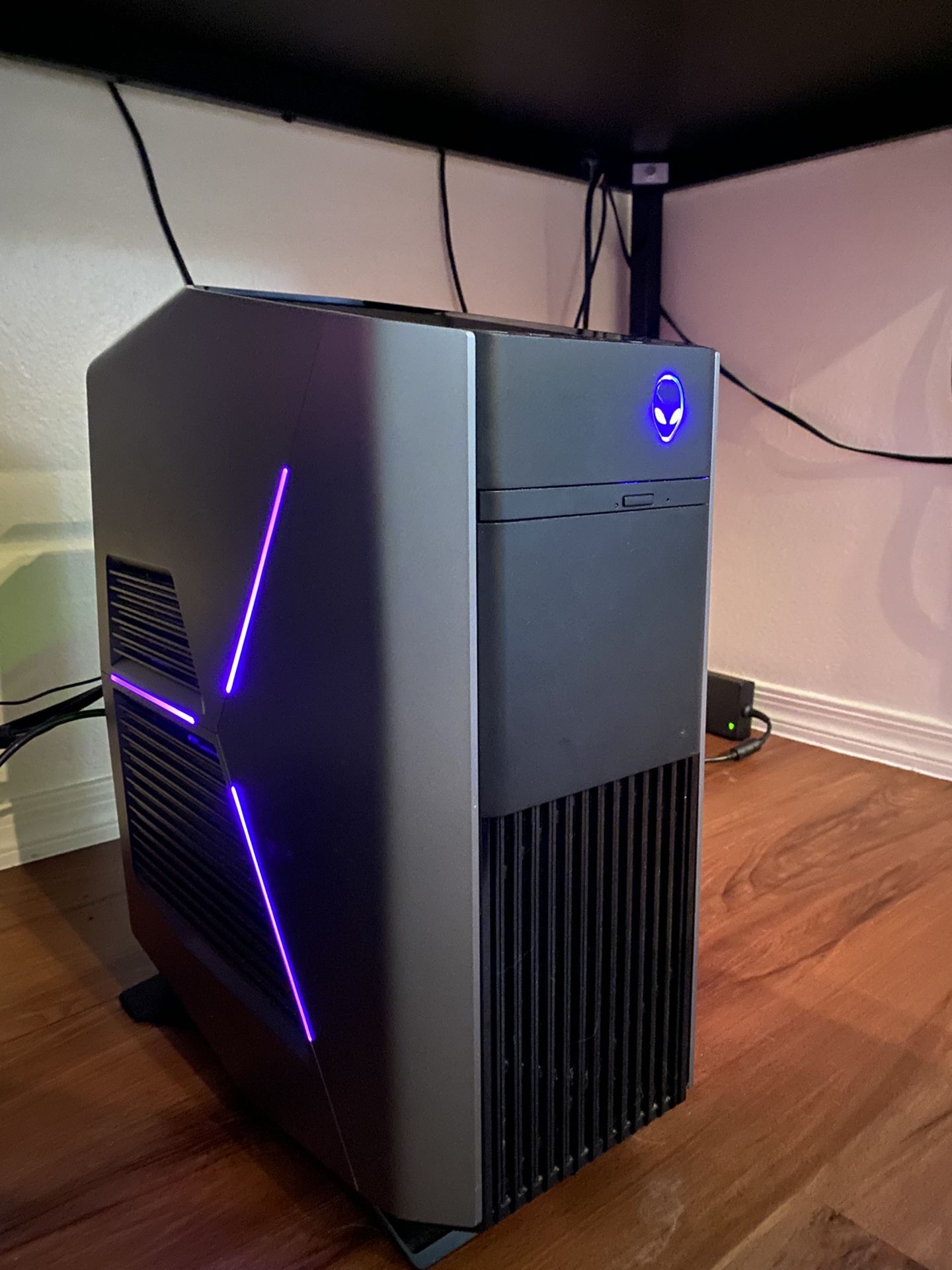 Alienware Aurora R7 Gtx 1080 I7 Gaming PC Water Cooled