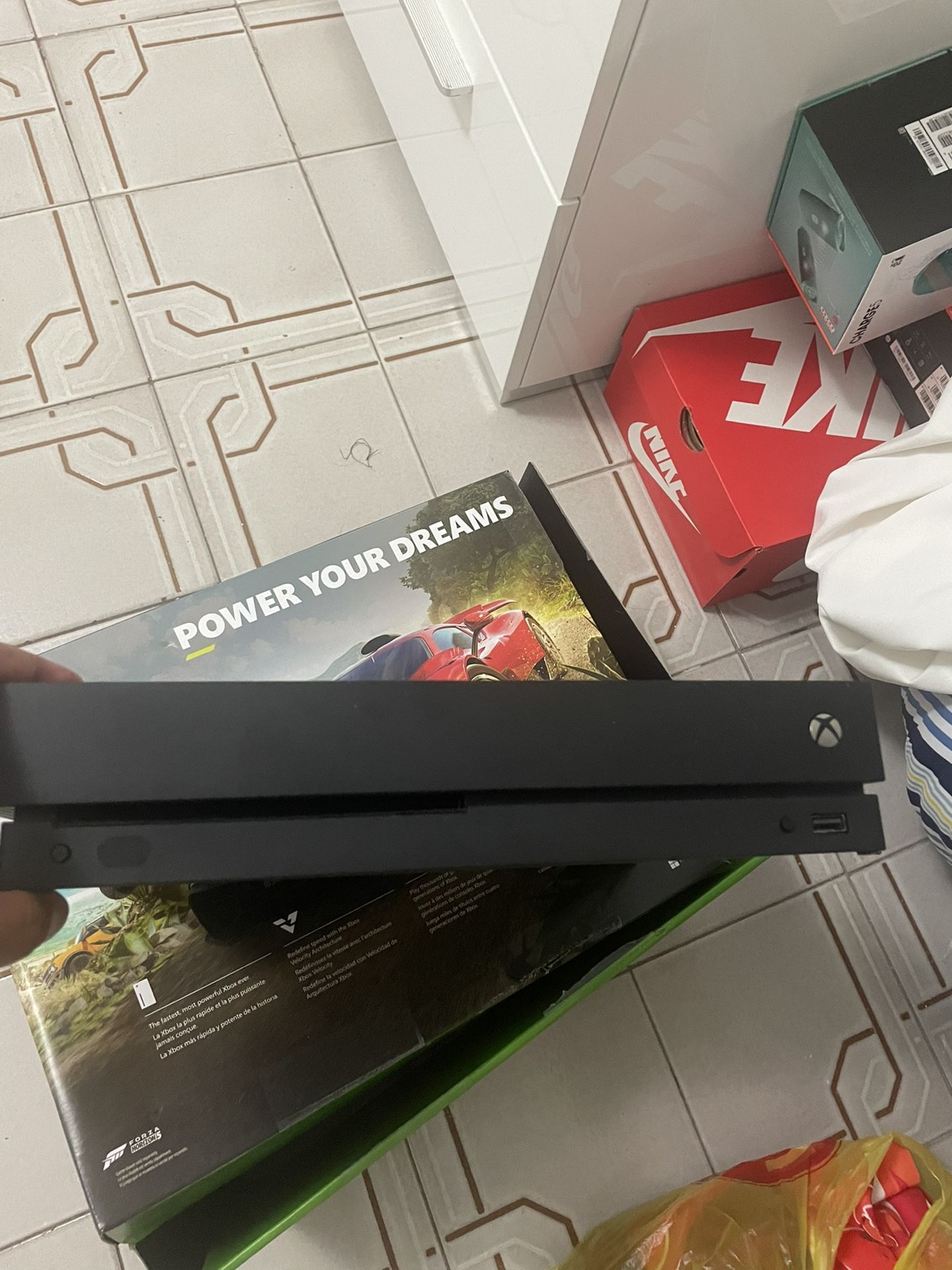 xbox one x for Sale in Hialeah, FL OfferUp