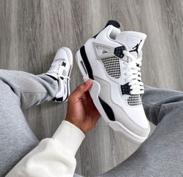 Jordan 4’s Military black