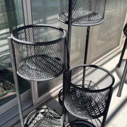 3- Tier Metal Planter Stand 