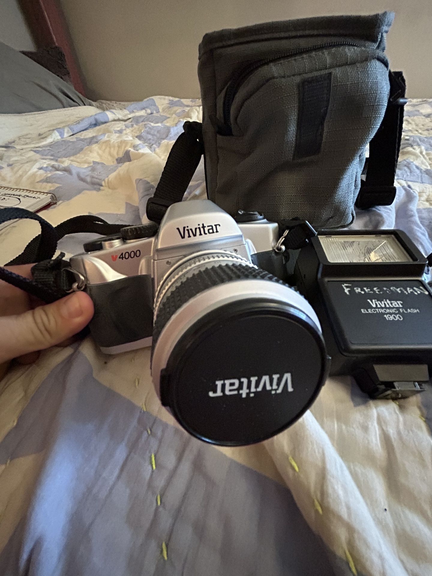 Vivitar V4000 with Electronic Flash 1900 and Tamrac Case/Bag for Sale