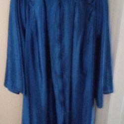 OAK HALL /C.E. WARD BLOCK GOWN / SIZE 5'6" 5'8" No Cap.