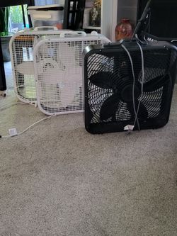 2 Box Fans