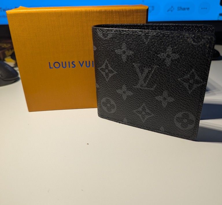 black Louis Vuitton wallet