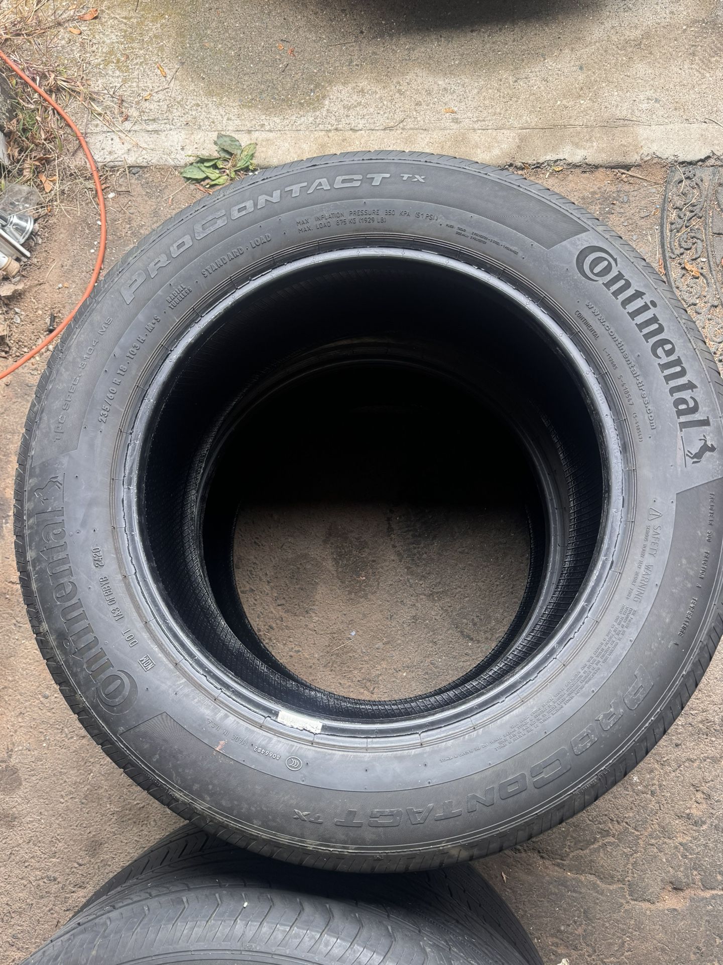 4 Continental ProContact 235/60R18