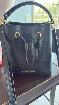 Michael Kors Suri bag