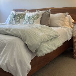 Custom Live Edge Platform Bed (King)