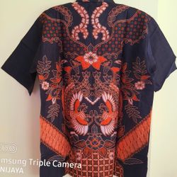 Authentic Tropical Hawaiian Cotton Batik Shirt size 

Fabric Type

100% NATURAL COTTON – This shirt is made from the highest quality Indonesian cotton