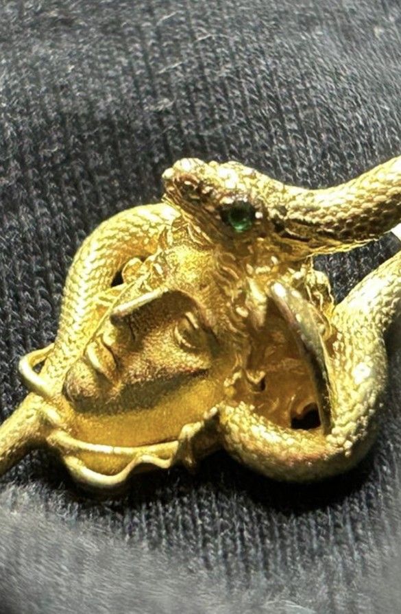 14k Gold Necklace Pendant Medusa