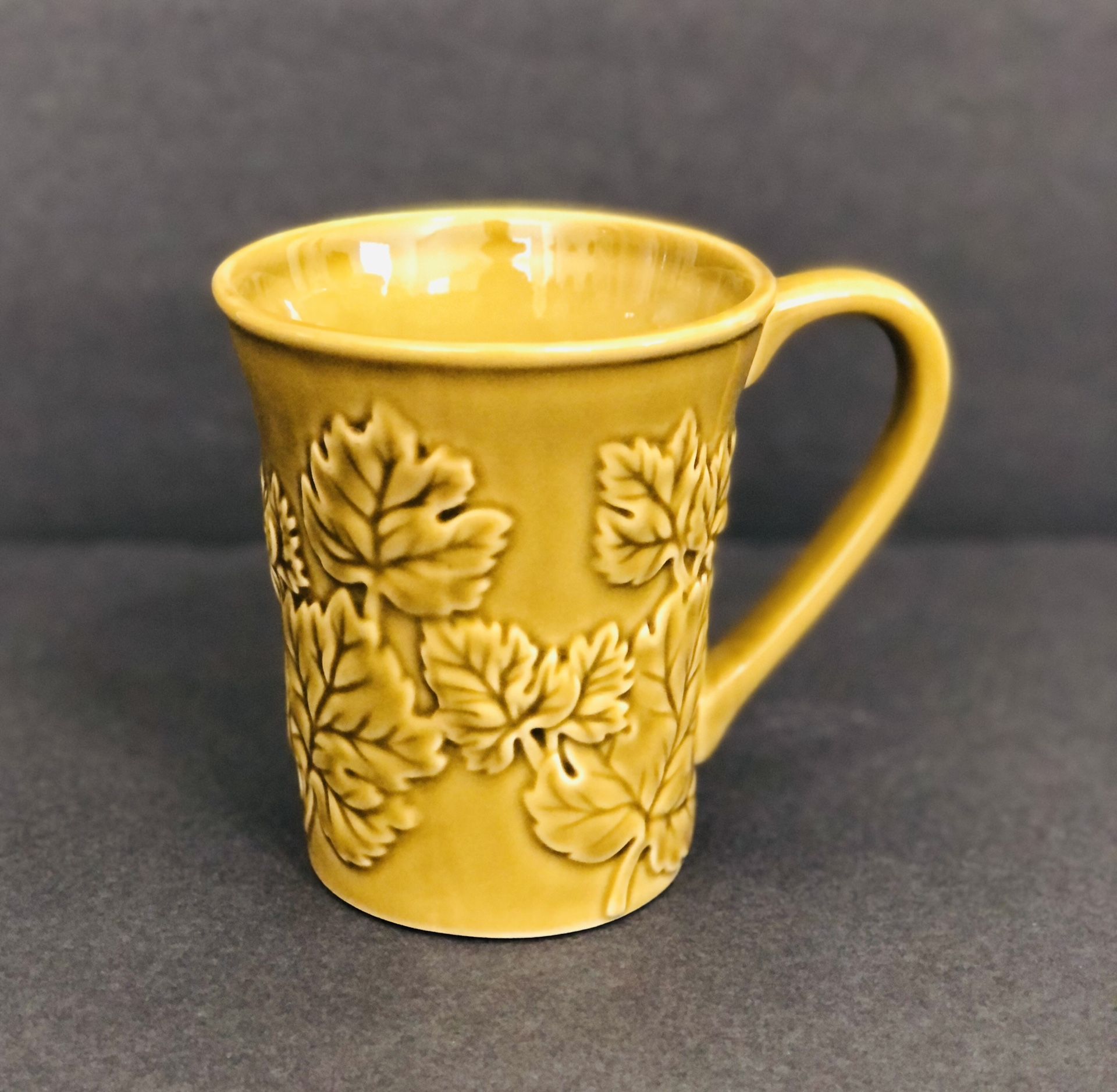 NEW Roscher & Co Autunno Collection Oak Pattern Coffee Mug