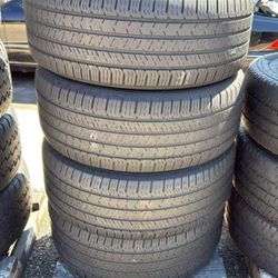265 60 18 Hankook Set of 4 Used Very Clean Condition