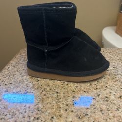Size 5 Toddler Black Warm Boots
