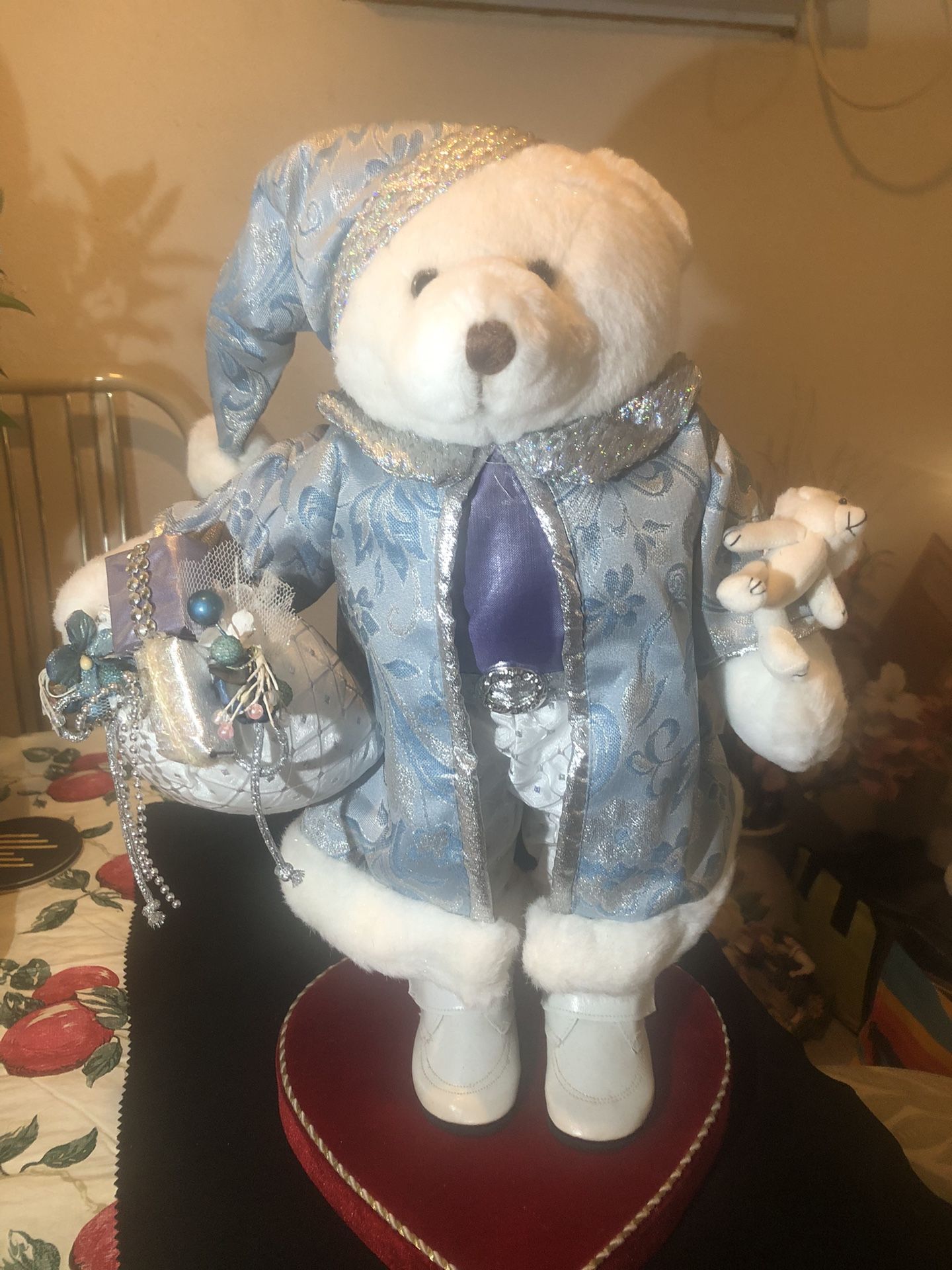 Like New Vintage 19”White Plush Xmas Bear Available Read Description