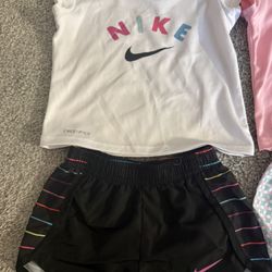 Nike Outfits Size 12 Months 