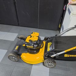 DEWALT MOWER & TRIMMER 