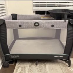 Graco Pack And Play With Travel Dome DLX