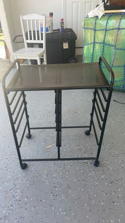 Small rolling cart service