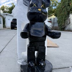 Giant BearBrick Kaws Figure Statue With Removable Tray