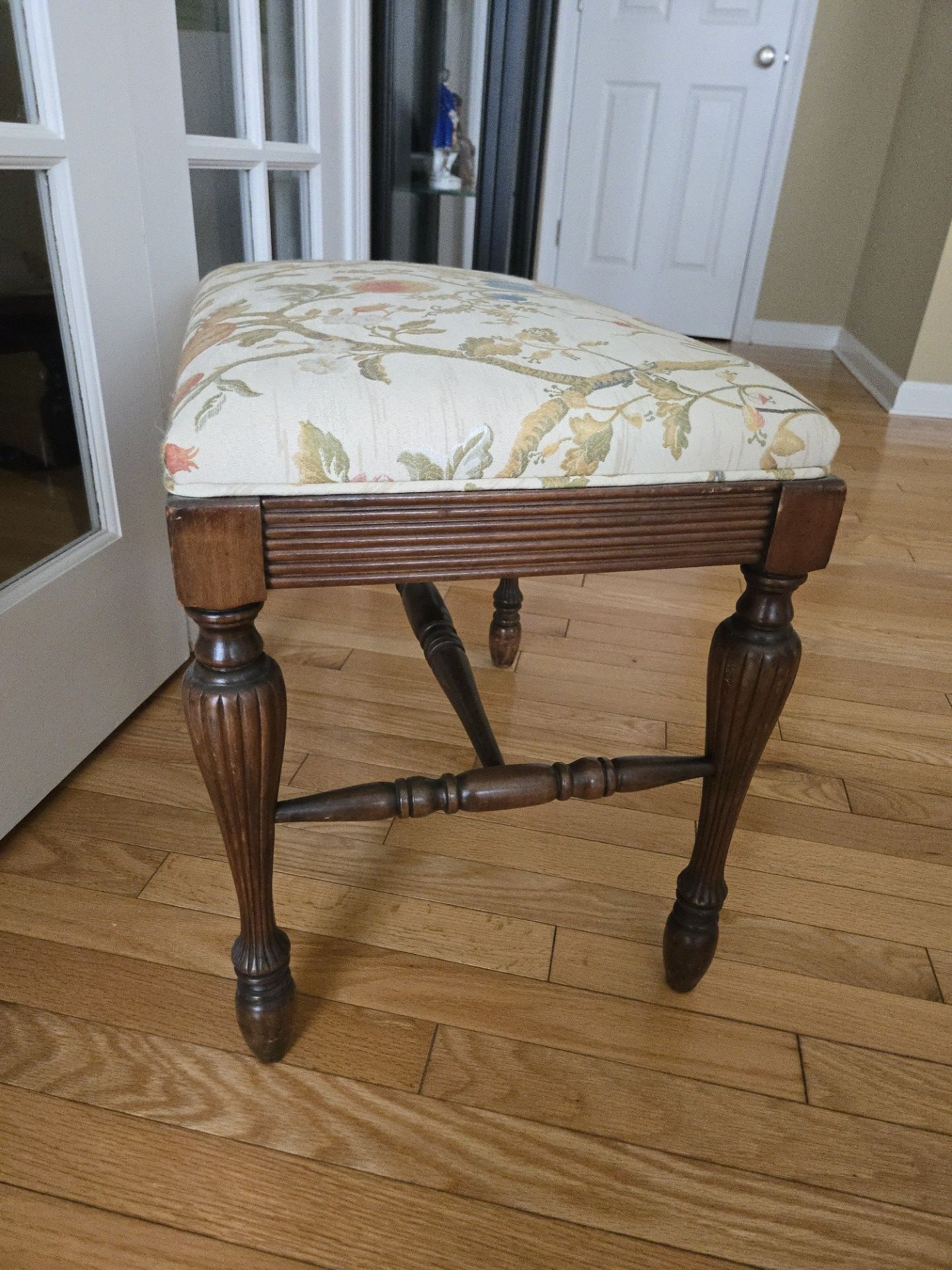 Vintage sm bench