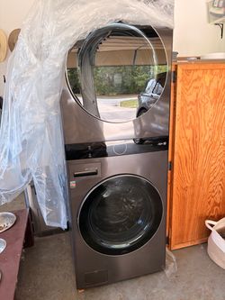 LG WashTower Stacked Washer and Dryer, Black Steel