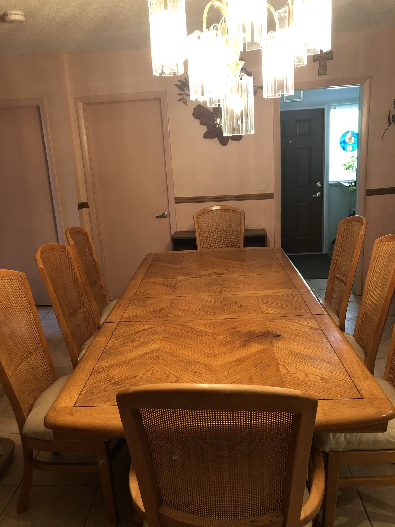 Dining Room Table - seats 8