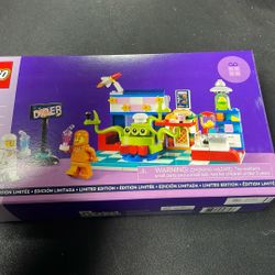 Lego Alien Space Diner GWP 40687