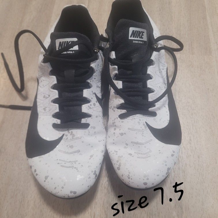 Nike Track Shoes W 7.5