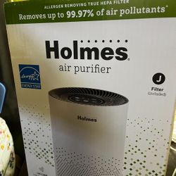 Holmes True HEPA 360 Air Purifier with 3-in-1 filter, Medium Room (HAP360W)