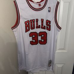 Size 2xl Scottie Pippen jersey