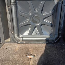 2 12in kicker l7 asking for 500 obo